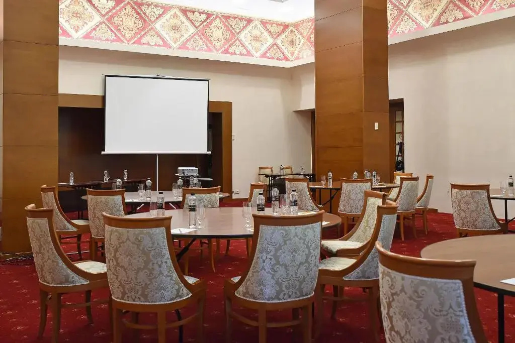 Foto - Natsionalny Hotel
