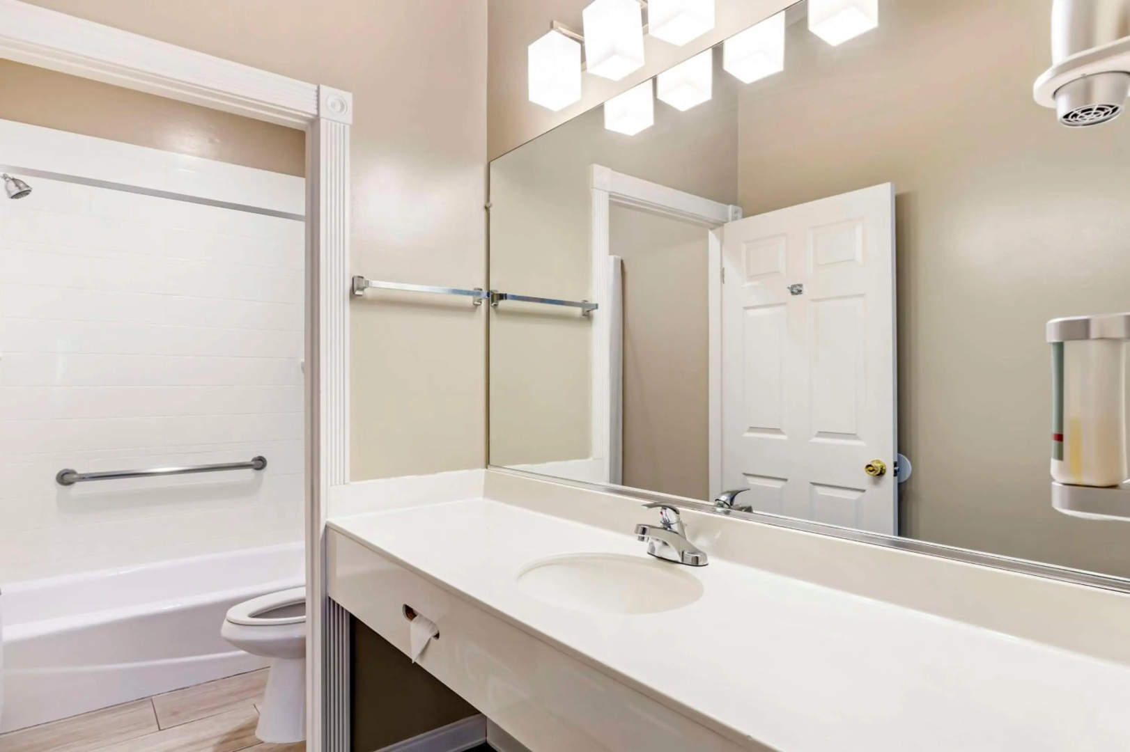 Foto - Courtyard by Marriott Oceanside Fort Lauderdale Beach