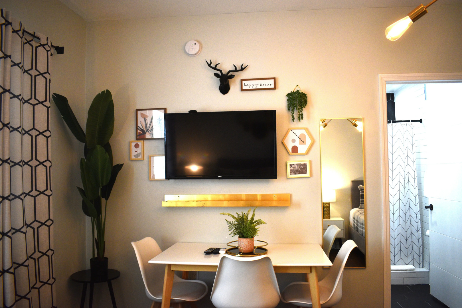 Photo - Nine20 Collins Apartments by Lowkl