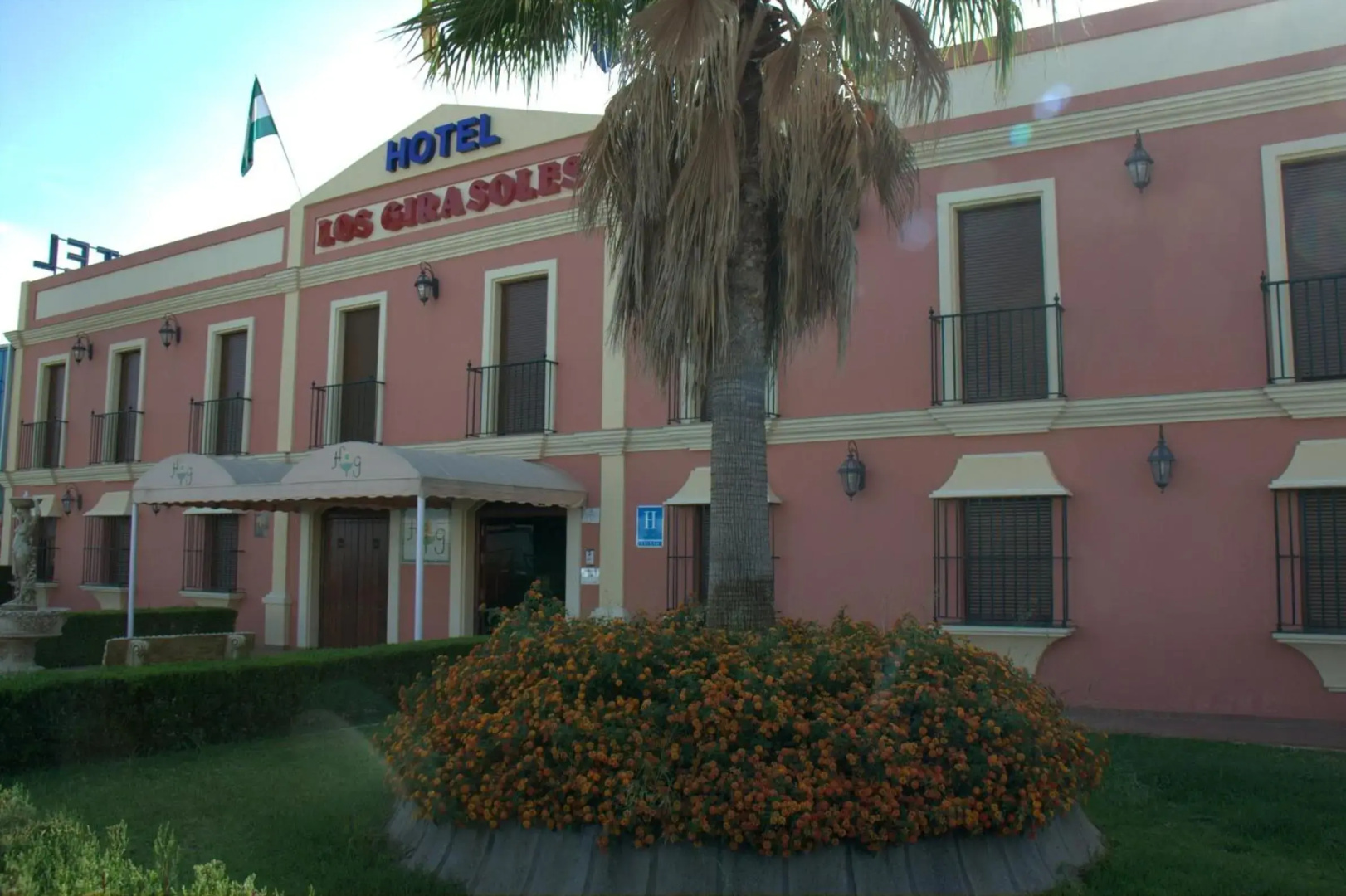 Photo - Hotel Los Girasoles