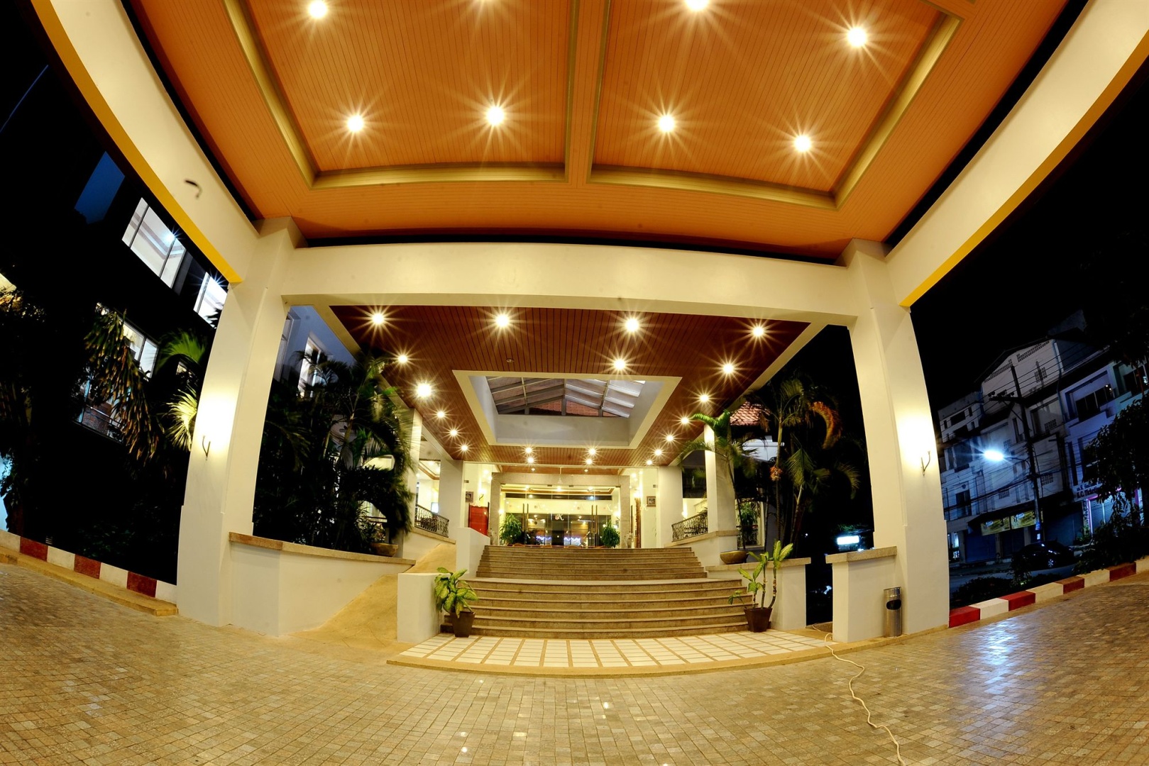 K Park Grand Hotel