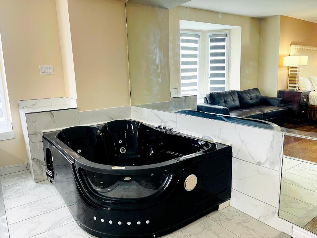 Foto - Falls Lodge & Suites