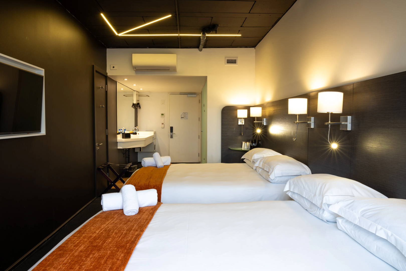 Photo - ONOMO Hotel Waterfront