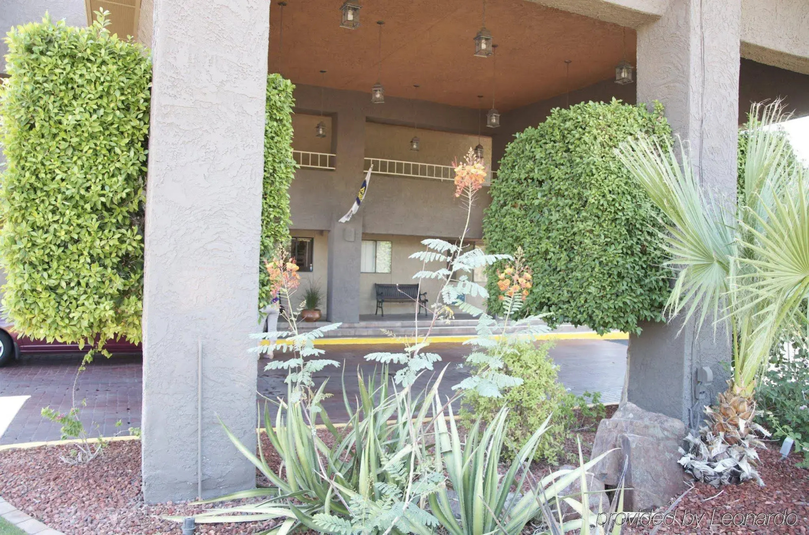 Foto - SureStay InnSuites Phoenix Hotel & Suites by Best Western