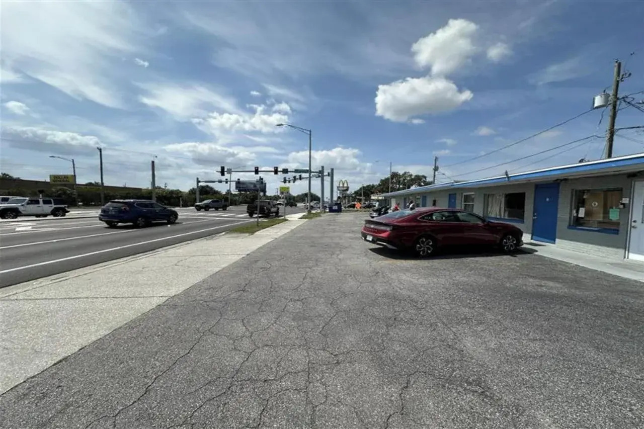 Foto - Base Motel By OYO South Tampa