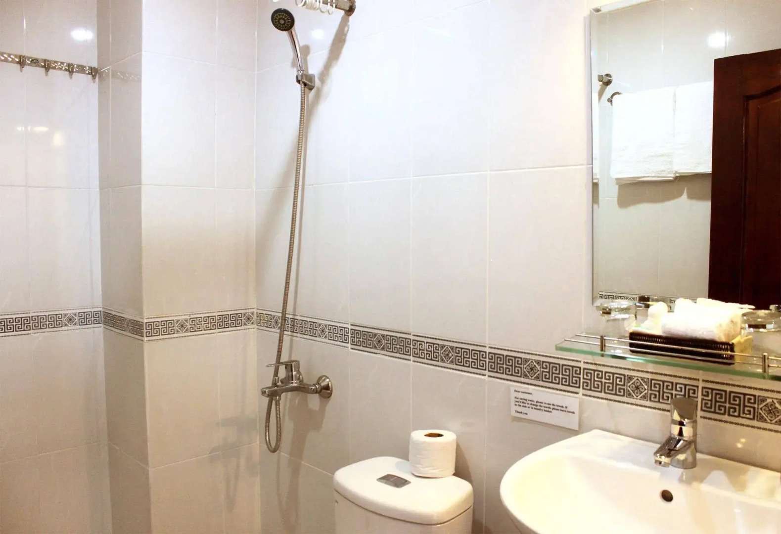 Photo - The Alley Saigon Hotel