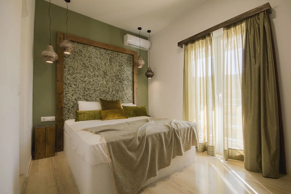 Photo - BOHOTEL Messonghi - Designer's Hotel