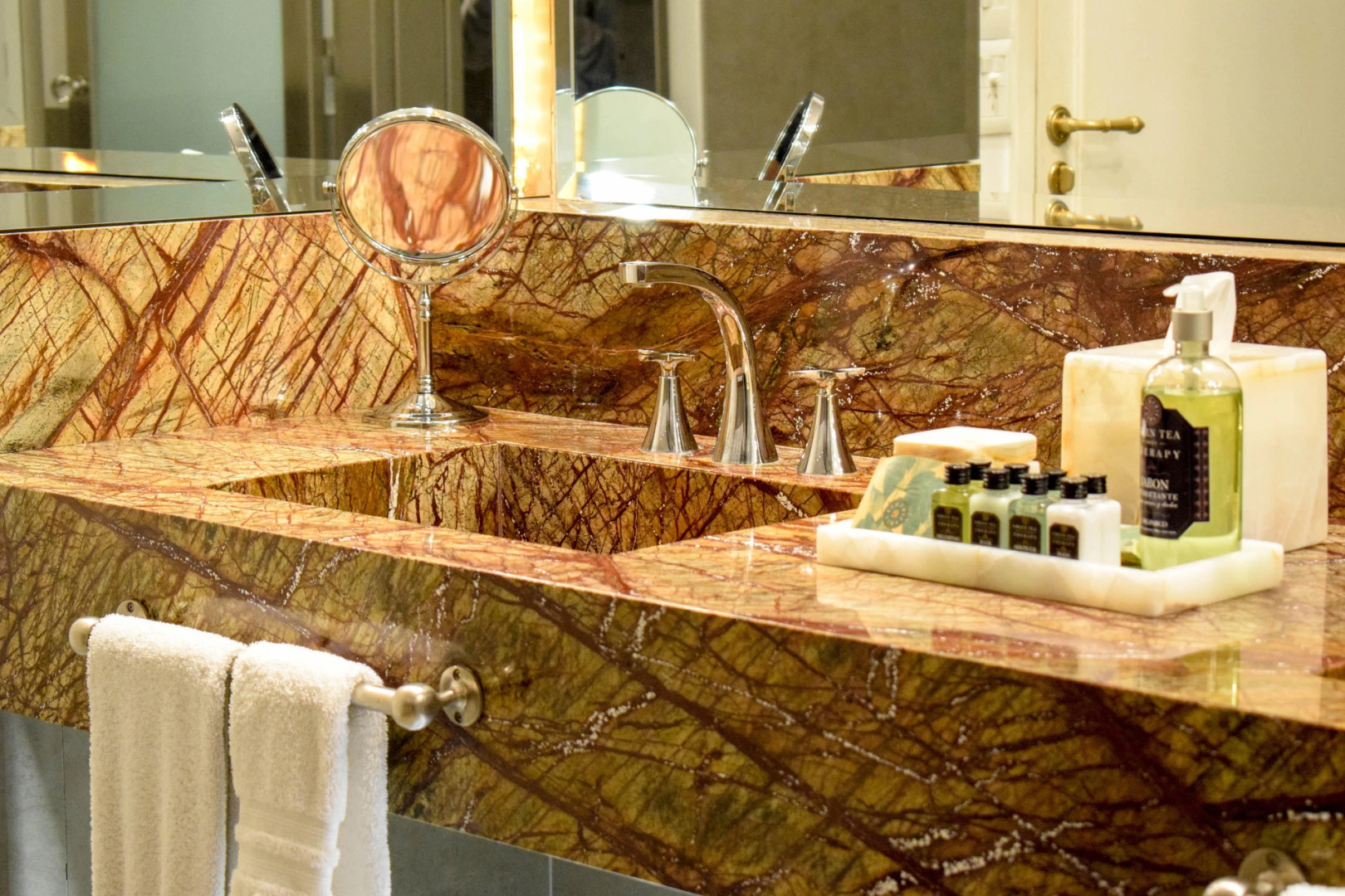 Photo - Hub Porteño