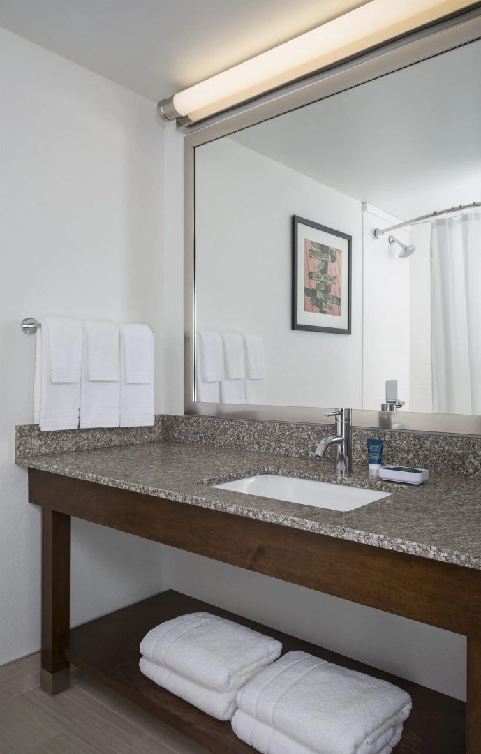 Photo - Four Points by Sheraton Buffalo Grove