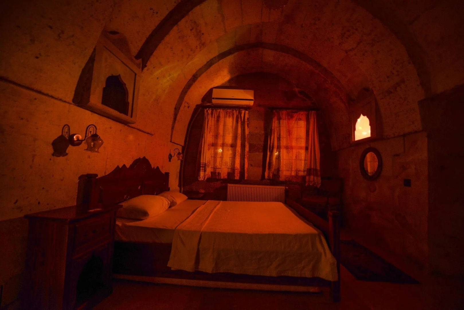Photo - Vineyard Cave Hotel