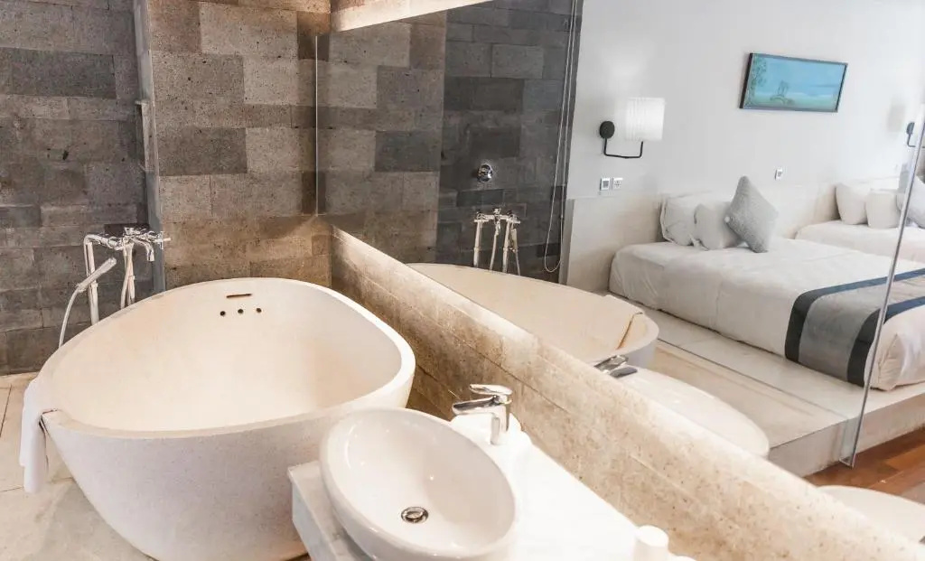 Photo - Suites by Watermark Hotel and Spa