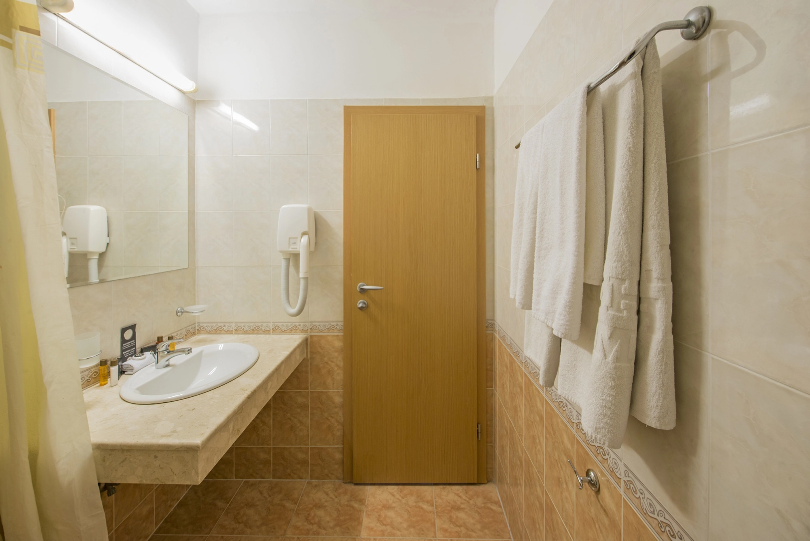 Photo - BSA Hotel Holiday Park
