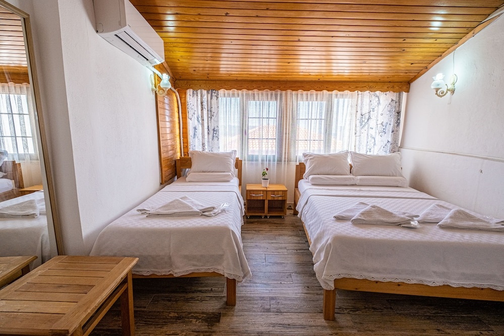 Bozcaada Lara Butik Hotel