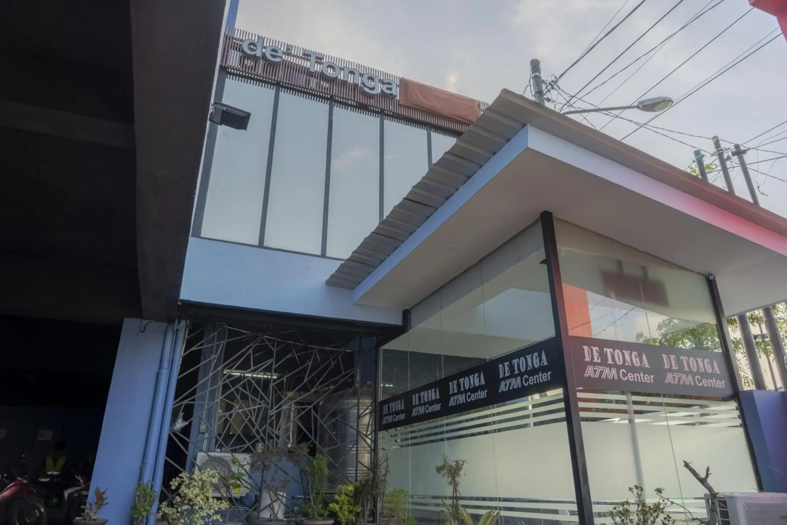 Photo - De'Tonga Hotel