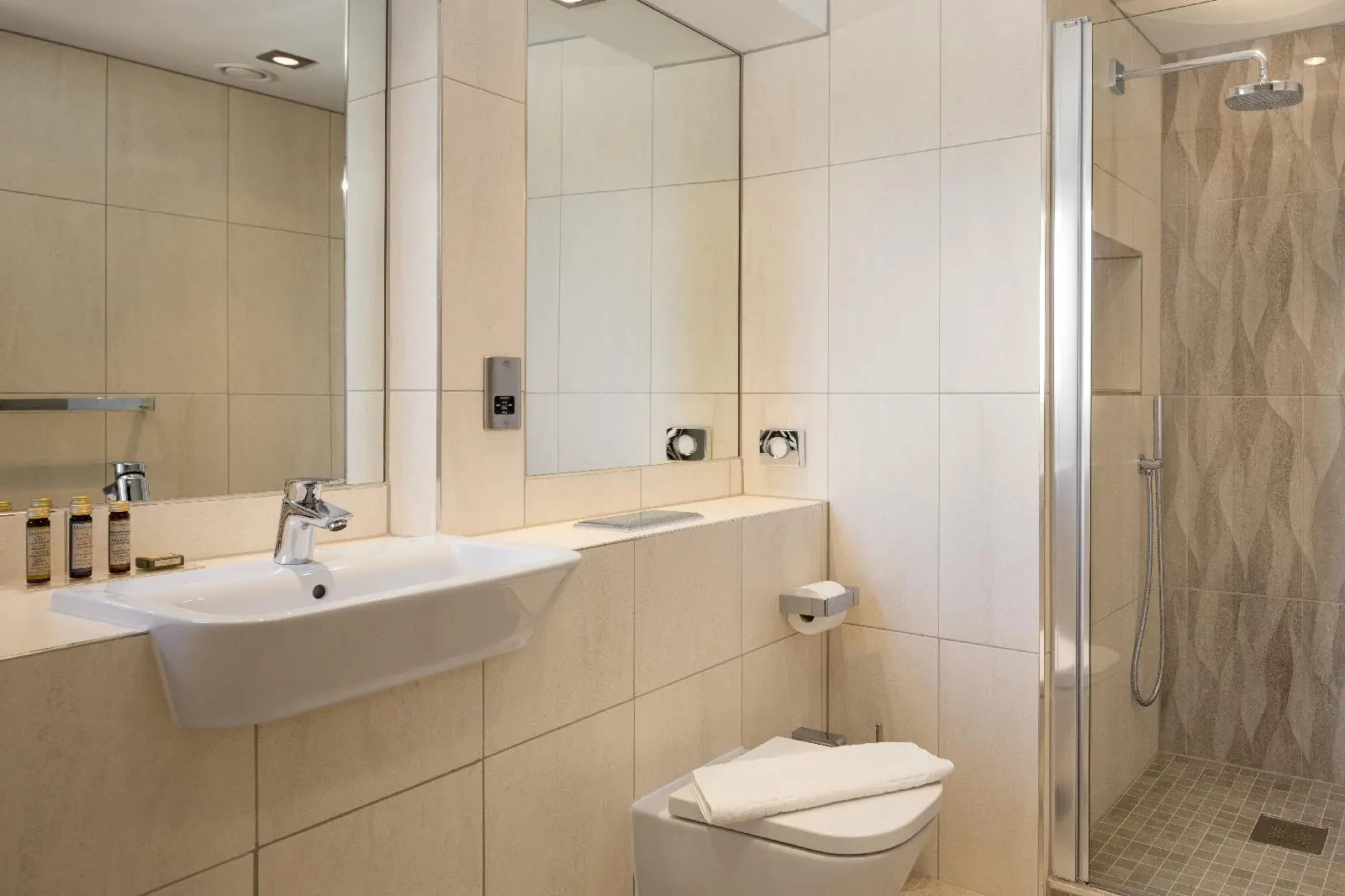 Foto - Roomzzz Manchester Victoria