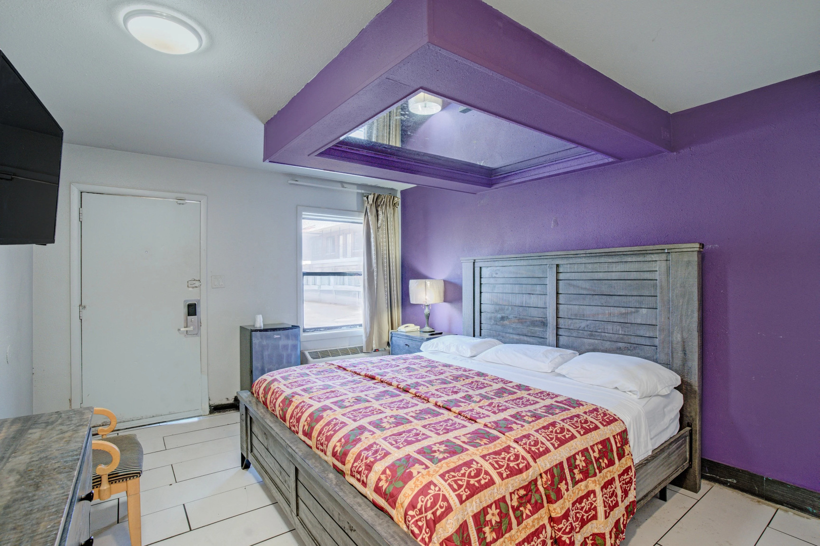 Photo - Miami Inn & Suites