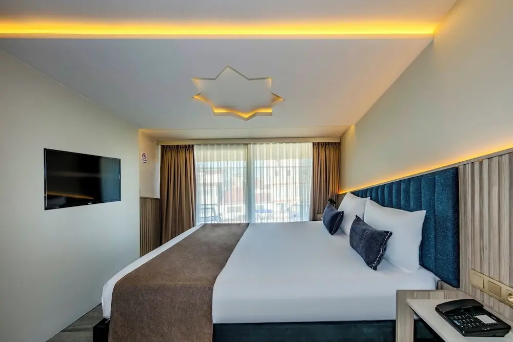 Photo - Felix Hotel