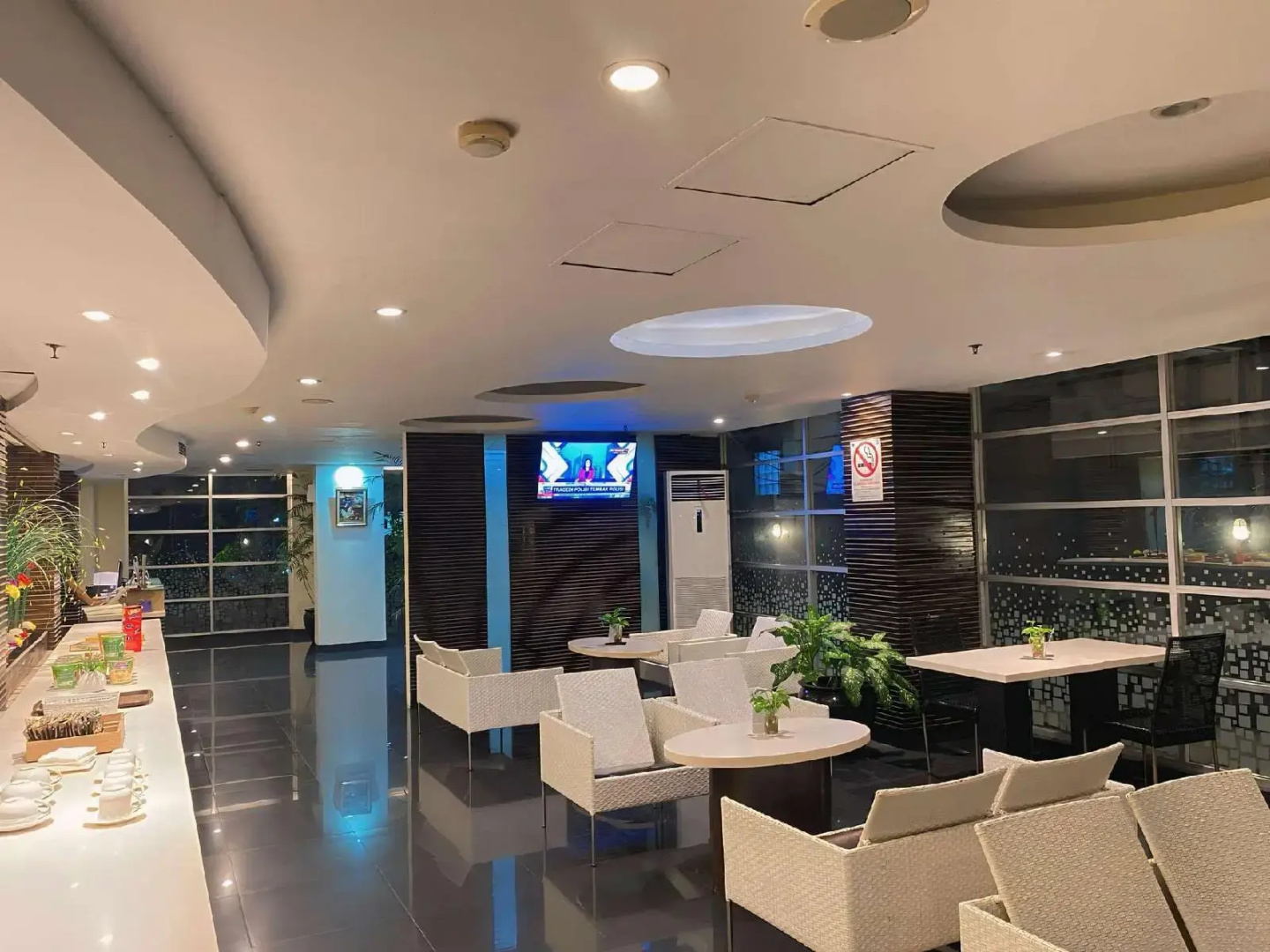 Photo - Studio One Hotel