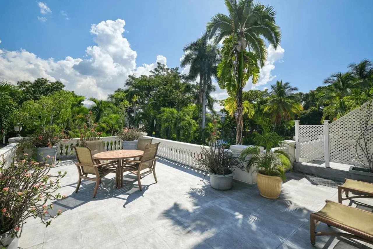 Foto - Terra Nova, BW Premier Collection