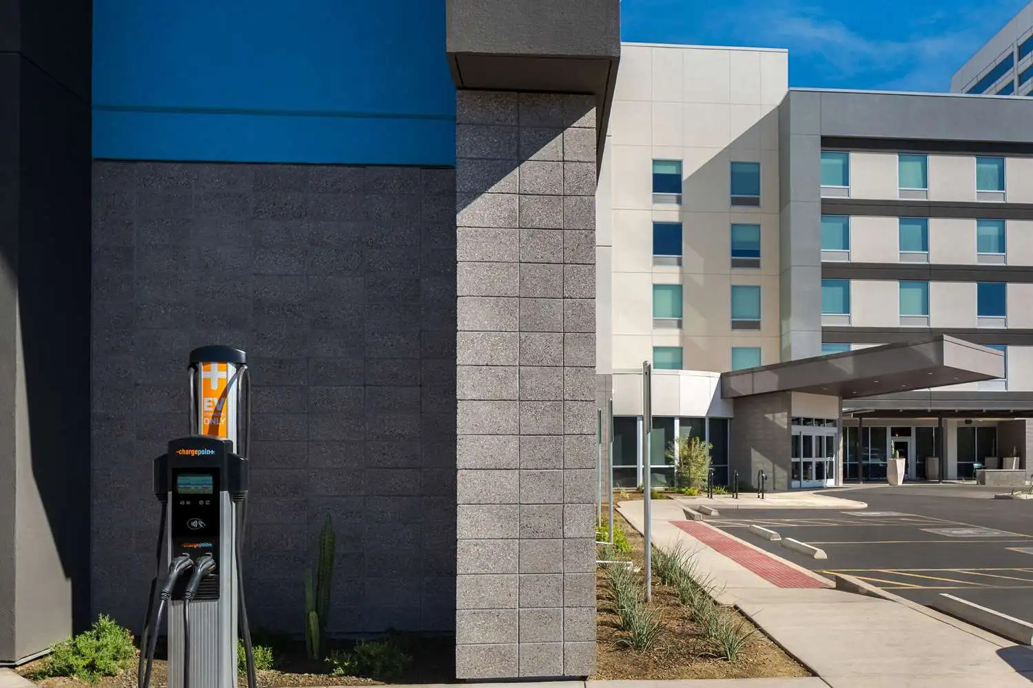 Photo - Home2 Suites BY Hilton Phoenix Midtown