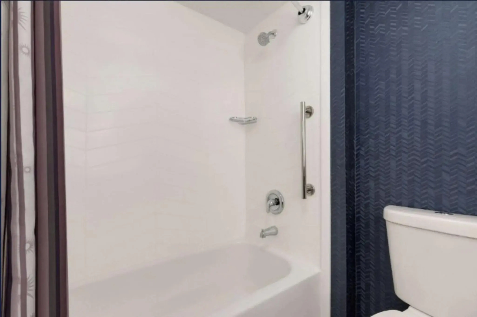Photo - La Quinta Inn & Suites by Wyndham Austin Southwest