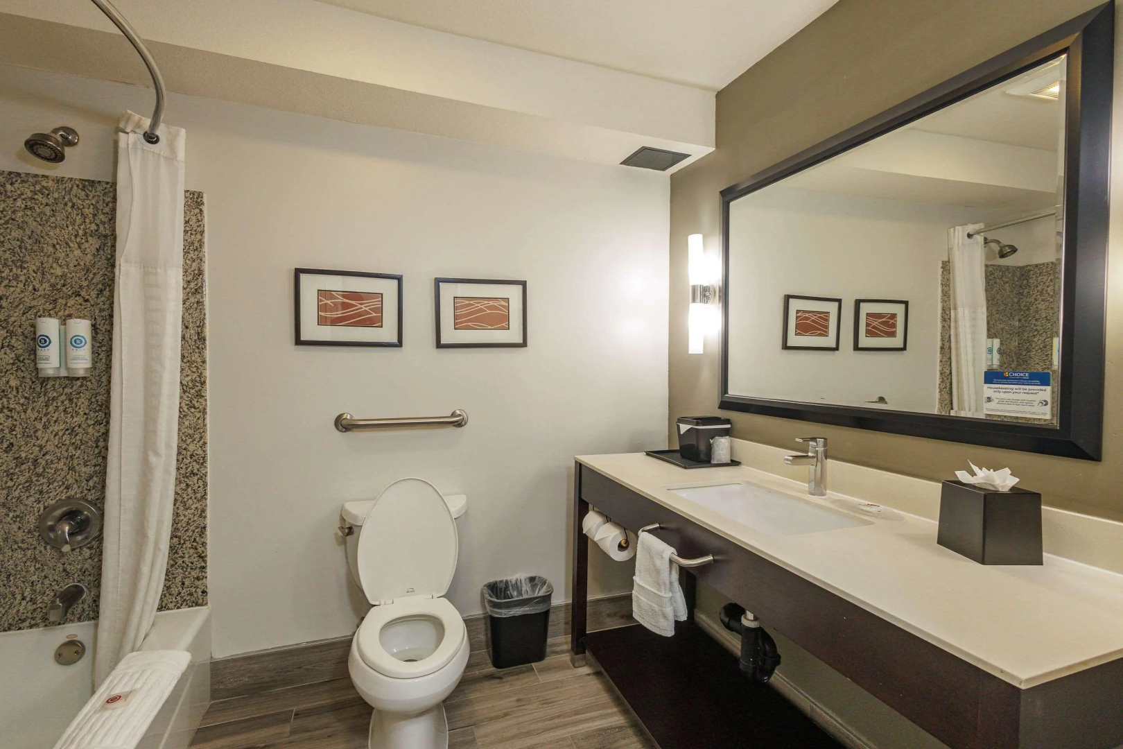 Foto - Comfort Inn & Suites Near Universal - N Hollywood - Burbank