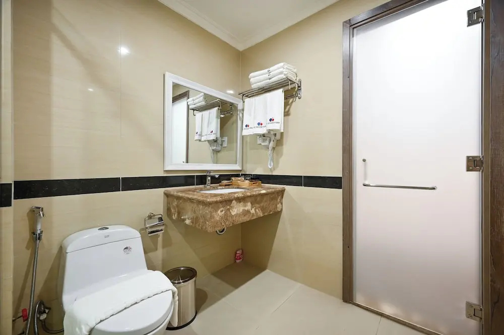 Photo - The River Park Hotel