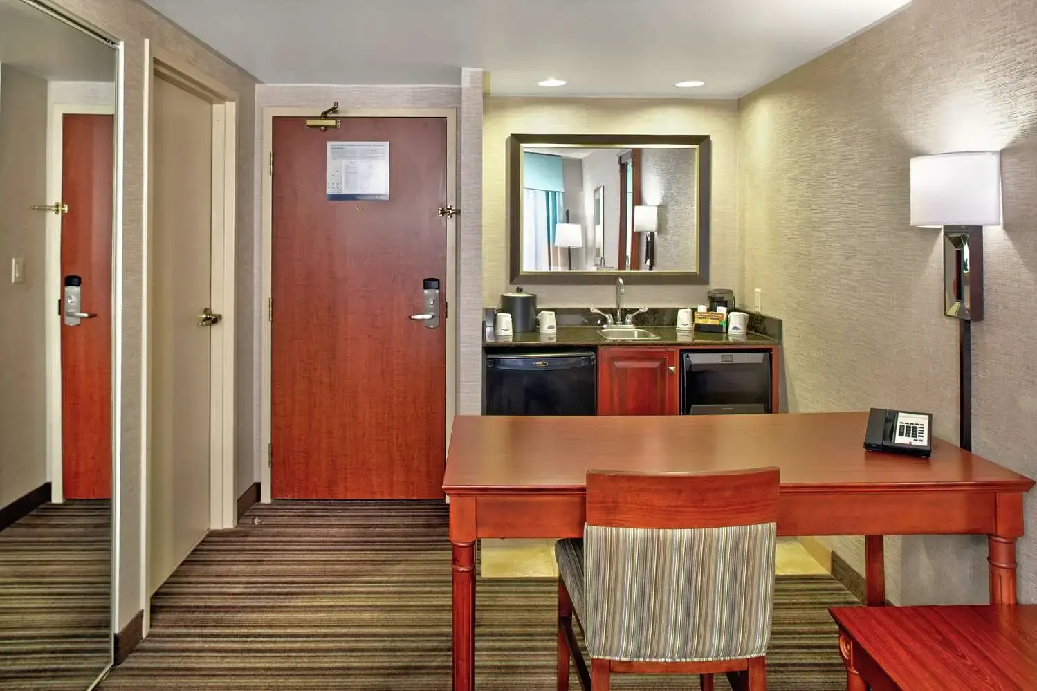 Foto - Hampton Inn & Suites by Hilton Toronto Airport