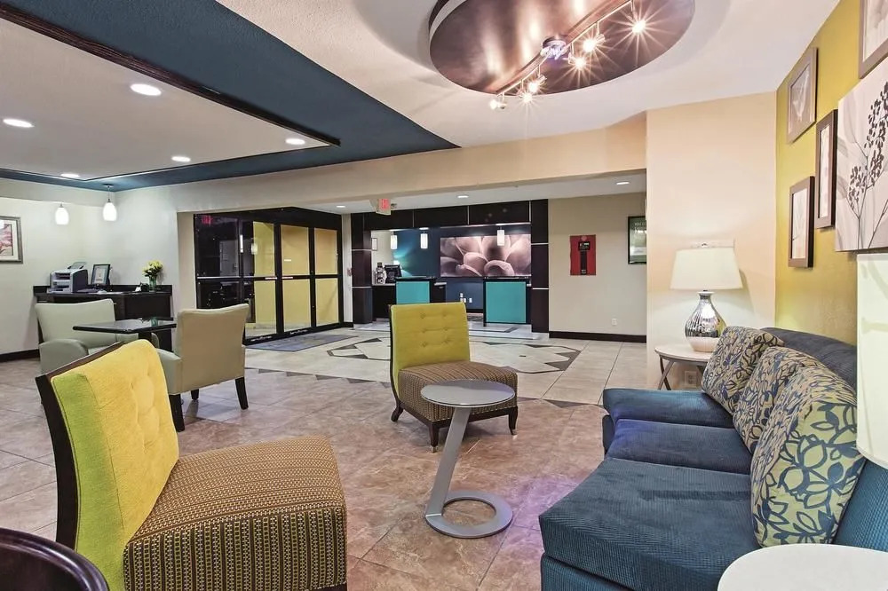 Photo - Comfort Inn Dallas Park Central