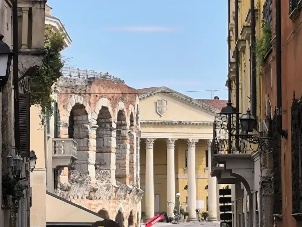 Foto - Moxy Verona