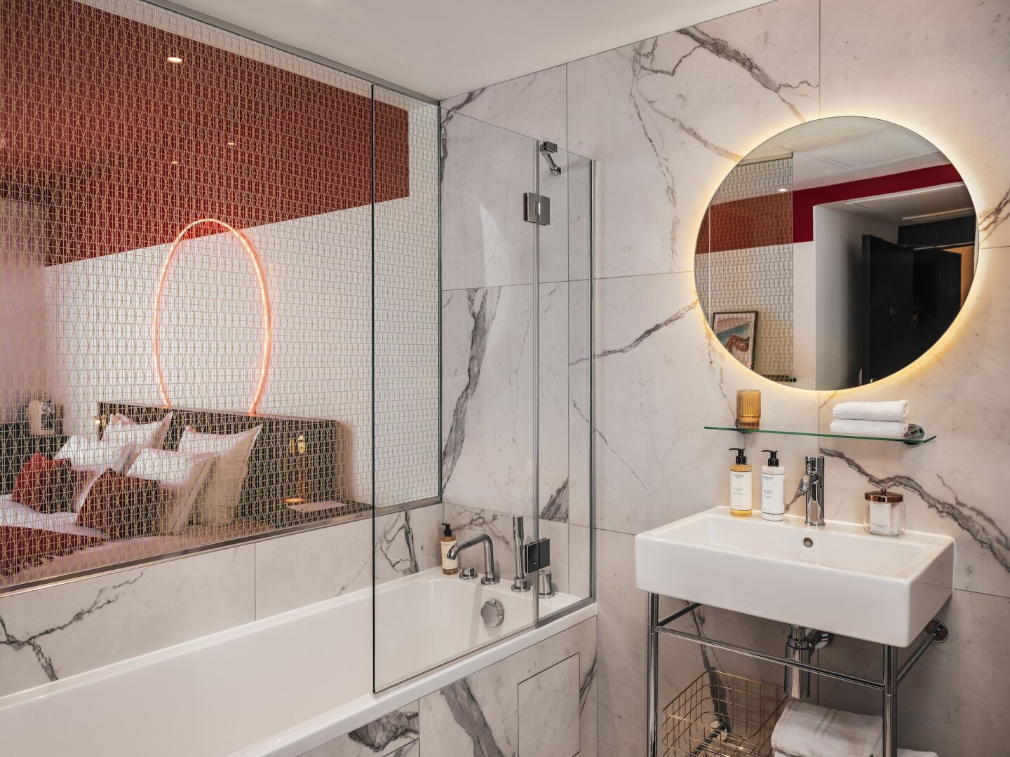 Photo - Seven Hotel Paris