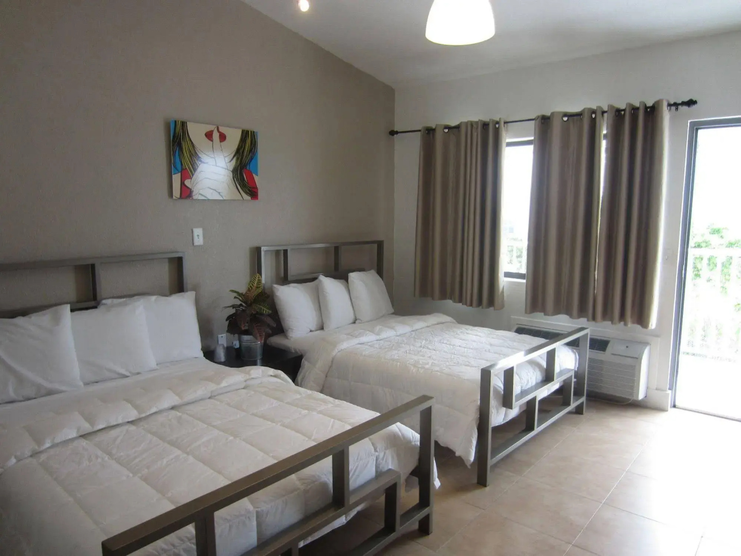 Photo - Shalimar Motel