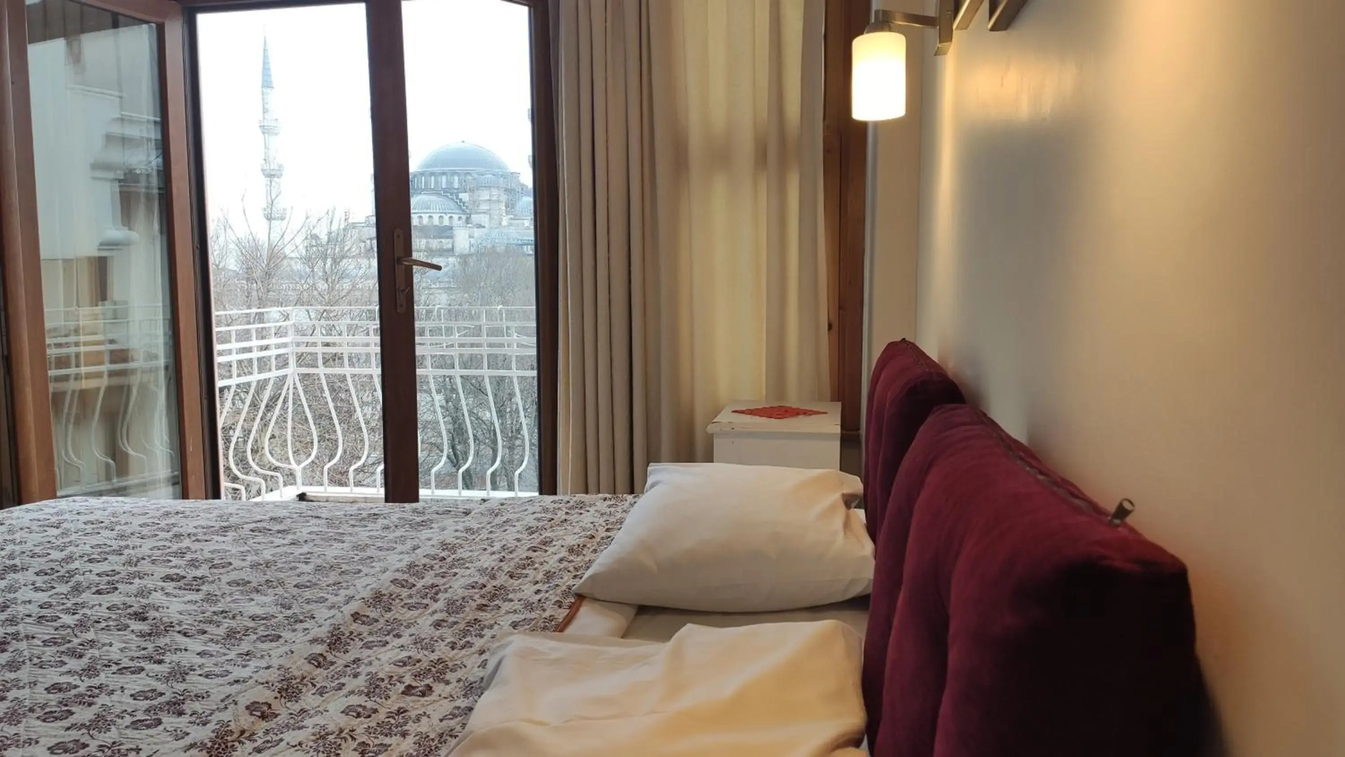 Photo - Turkoman Hotel