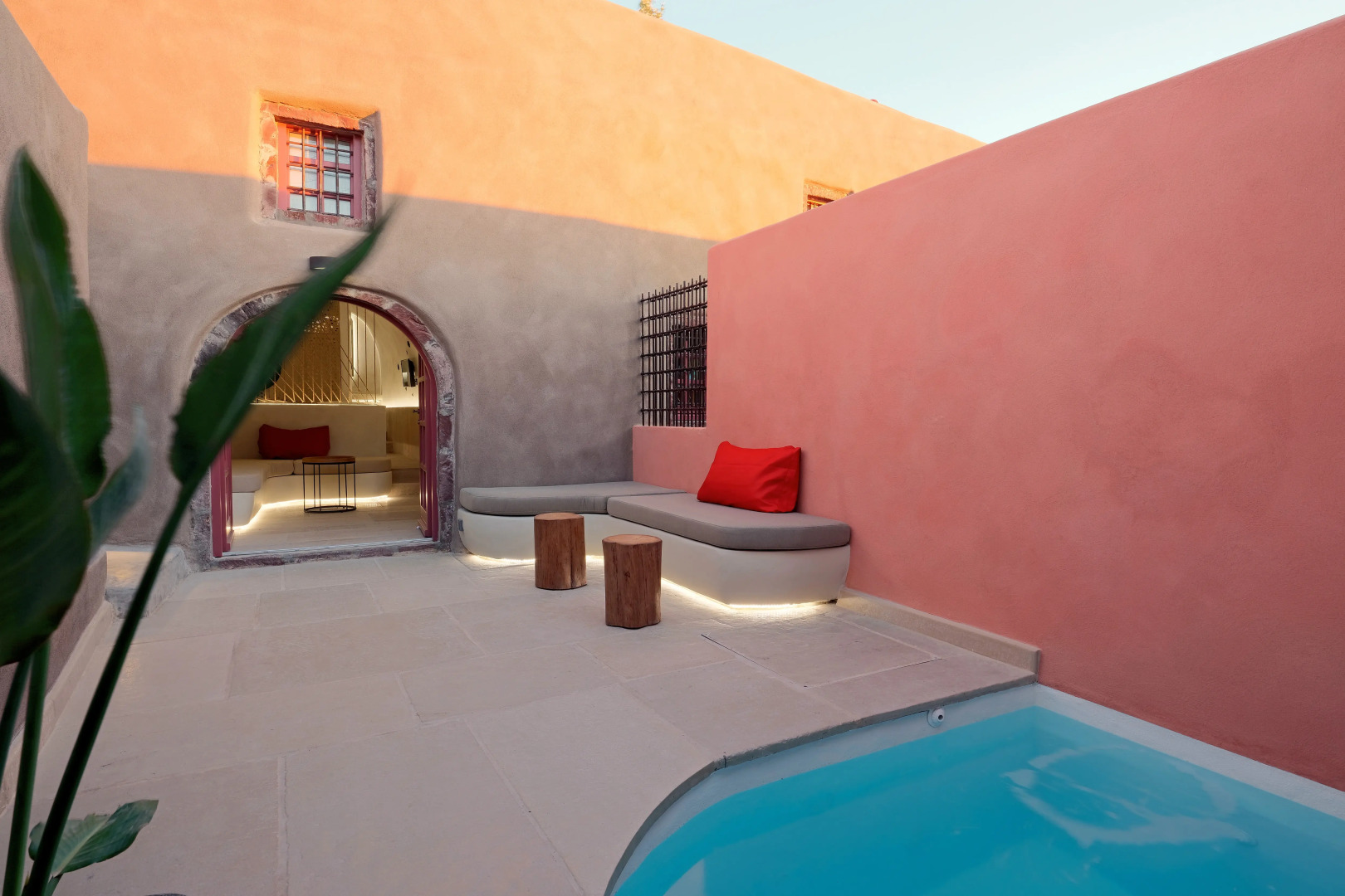 Photo - Andronikos Canaves