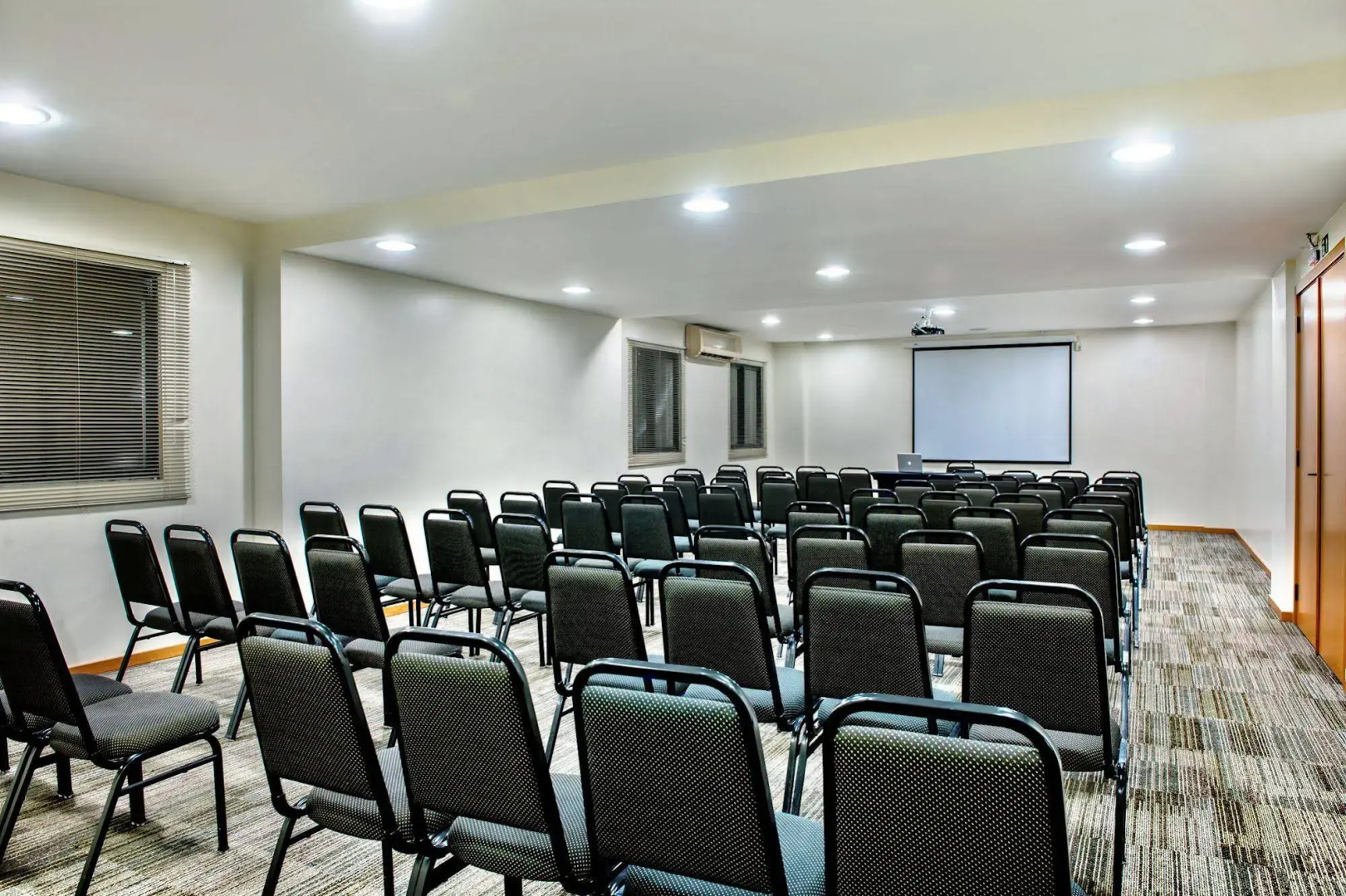 Photo - Slim Hotel Curitiba Alto da XV