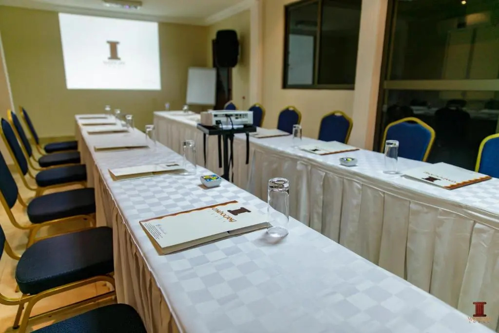 Foto - Mahogany Lodge, Cantonments