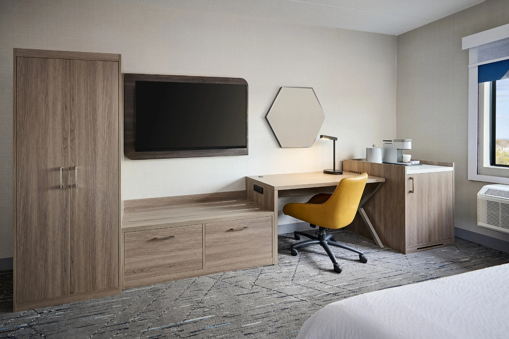 Photo - Holiday Inn Express Hamilton Upper James by IHG