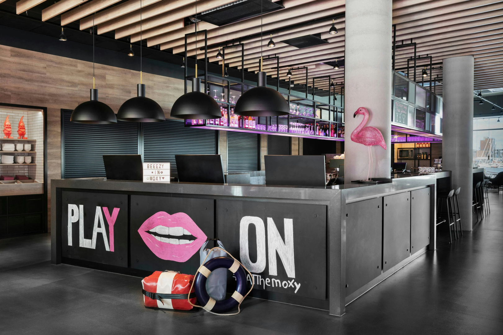 Photo - Moxy Bergen