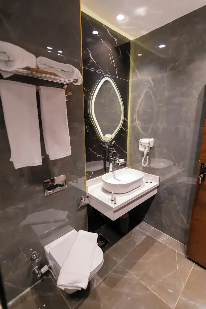 Foto - Spire West Hotel