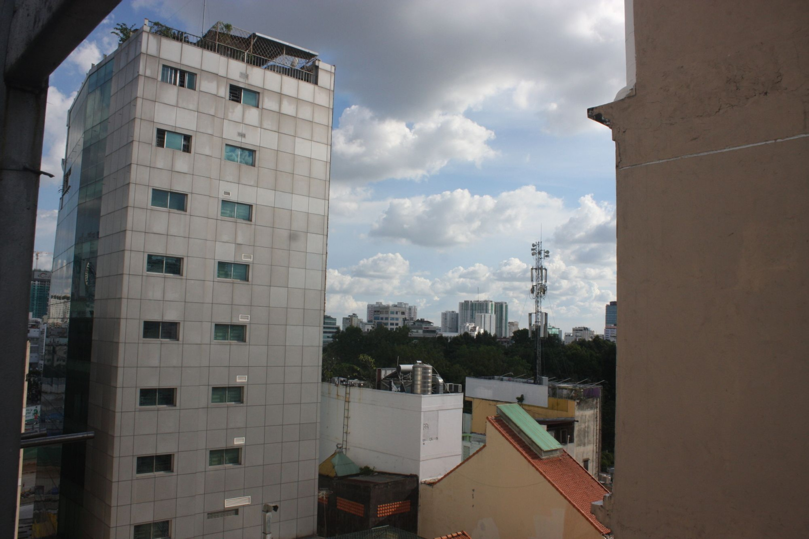 Photo - Mays Hotel- Ben Thanh Market
