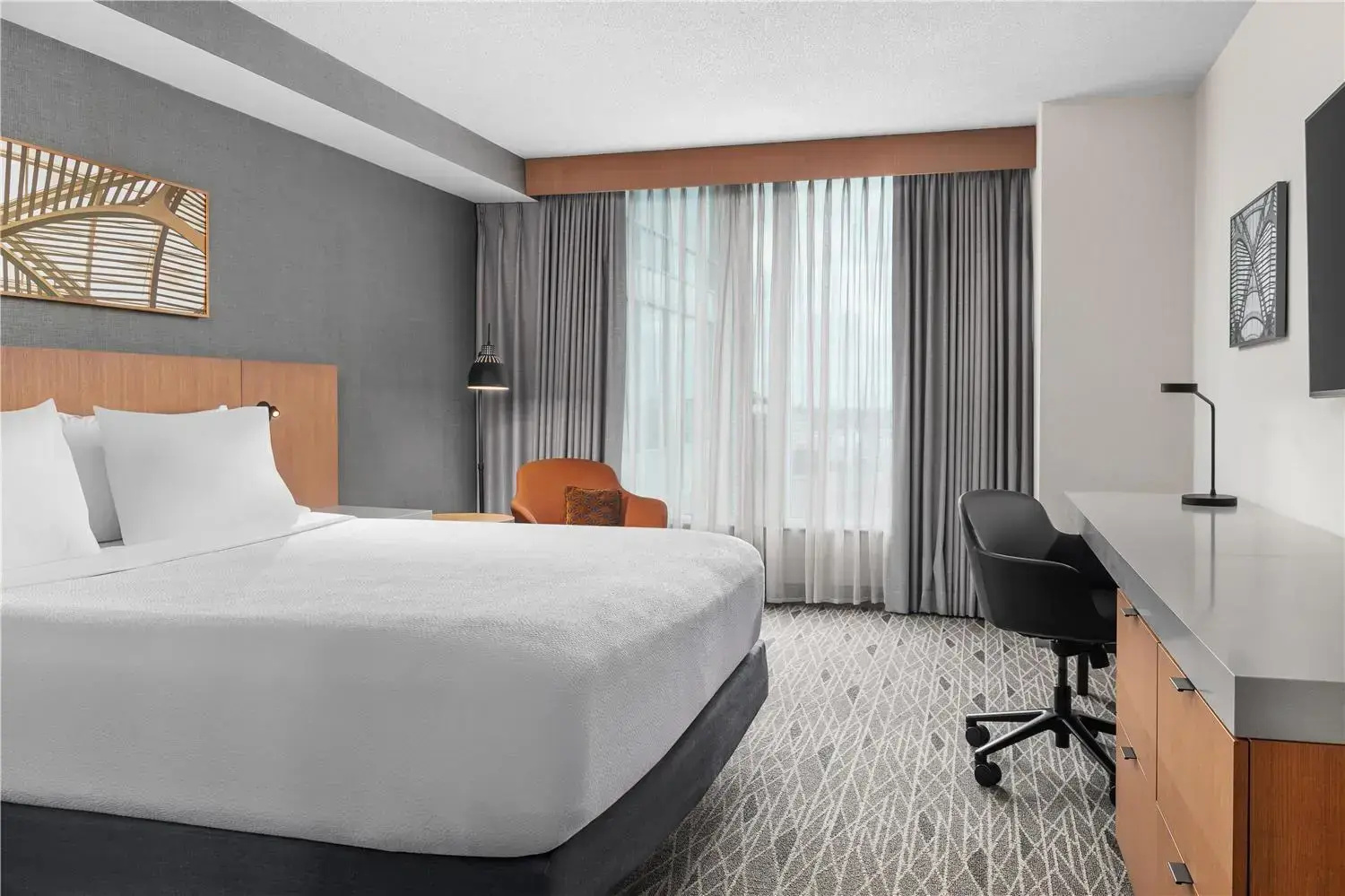 Photo - Hilton Garden Inn Toronto Airport