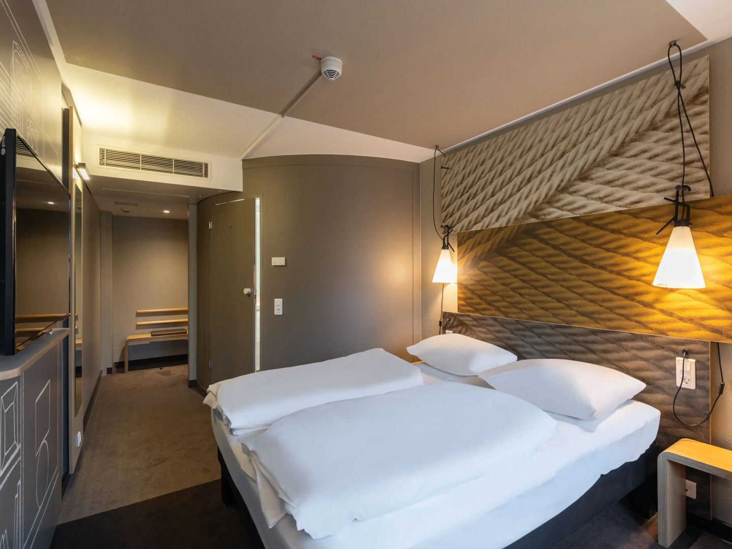 Foto - B&B HOTEL Wuppertal-City