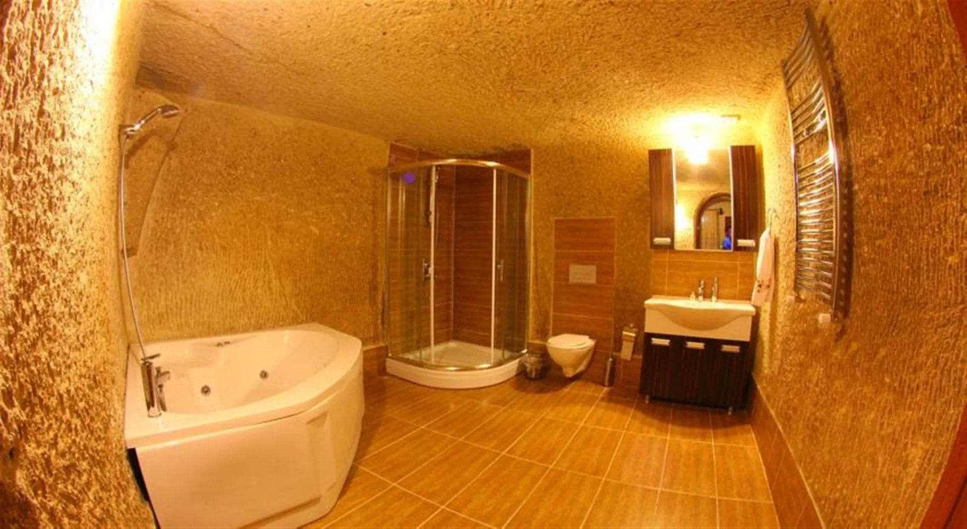 Photo - Falcon Cave Suites