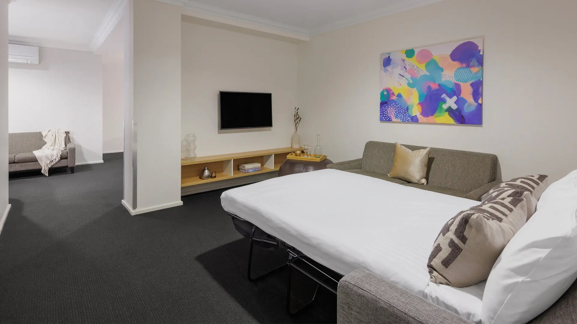 Photo - Oaks Perth Hotel