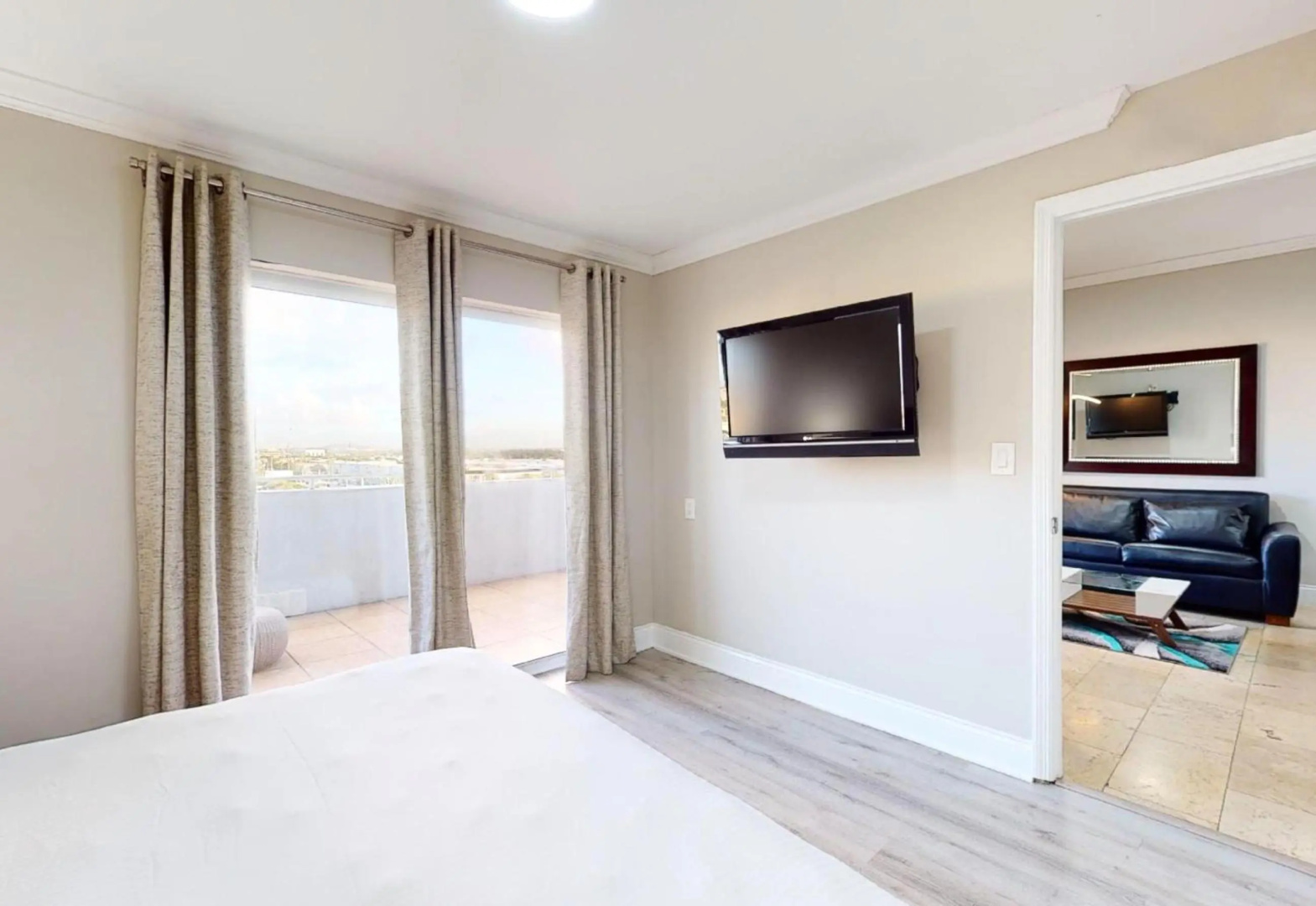 Photo - Nuvo Suites Hotel