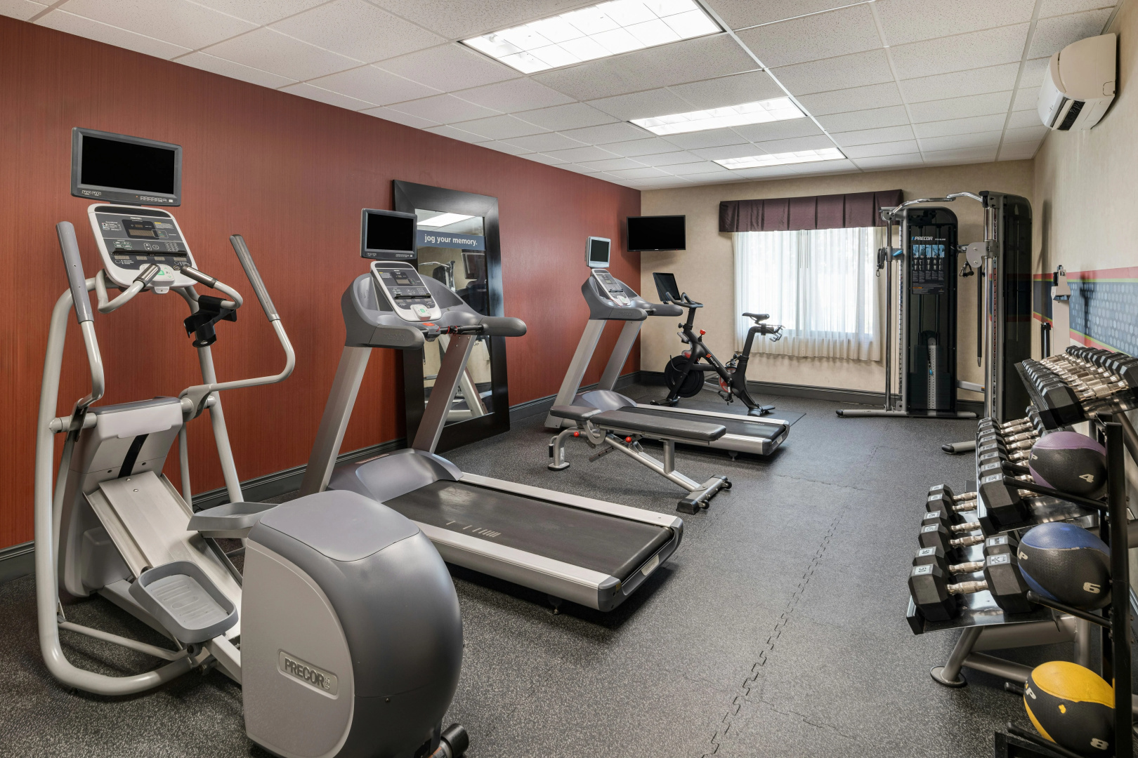Photo - Hampton Inn & Suites Oakland Airport-Alameda