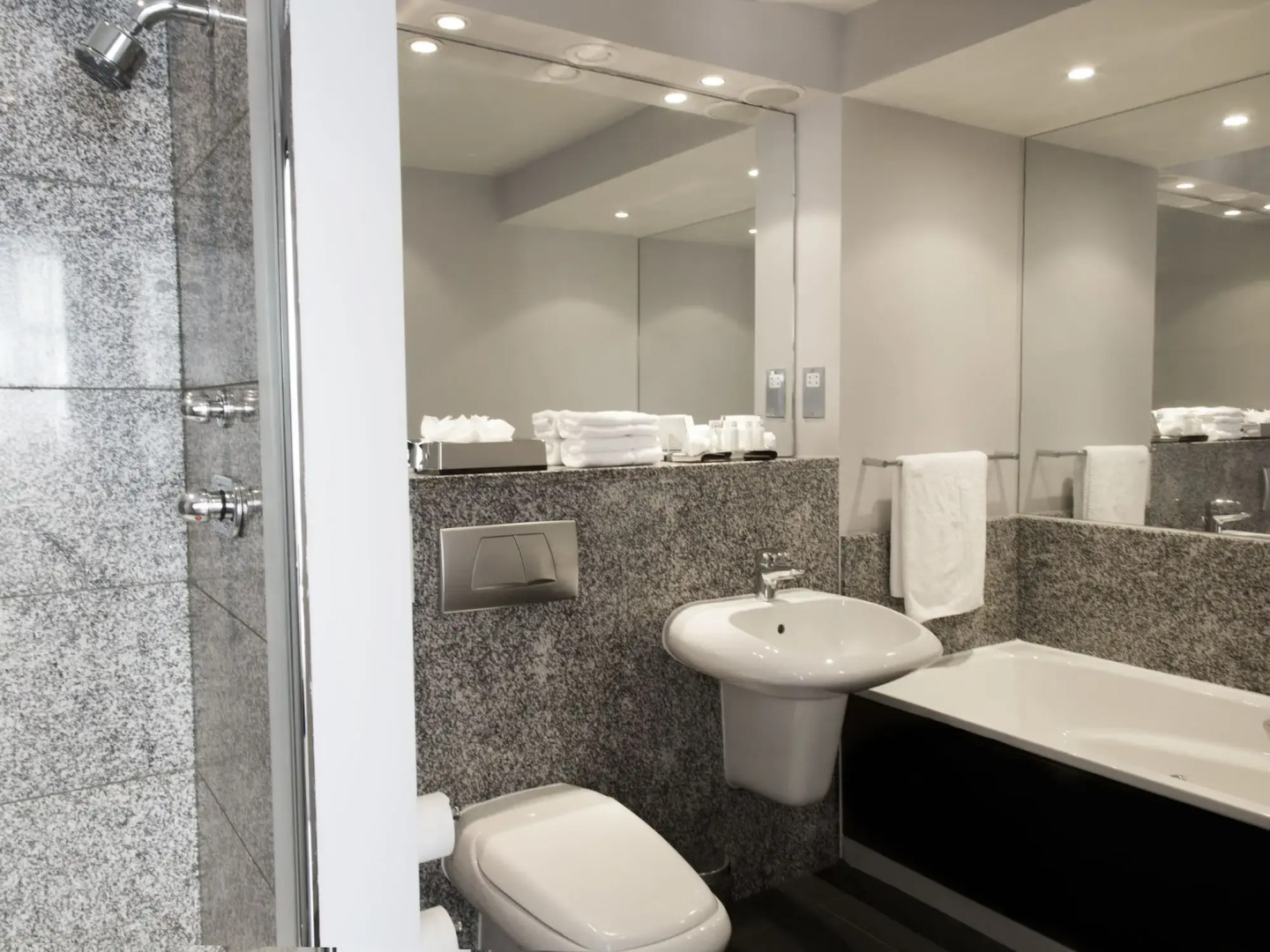 Photo - The Spencer Hotel