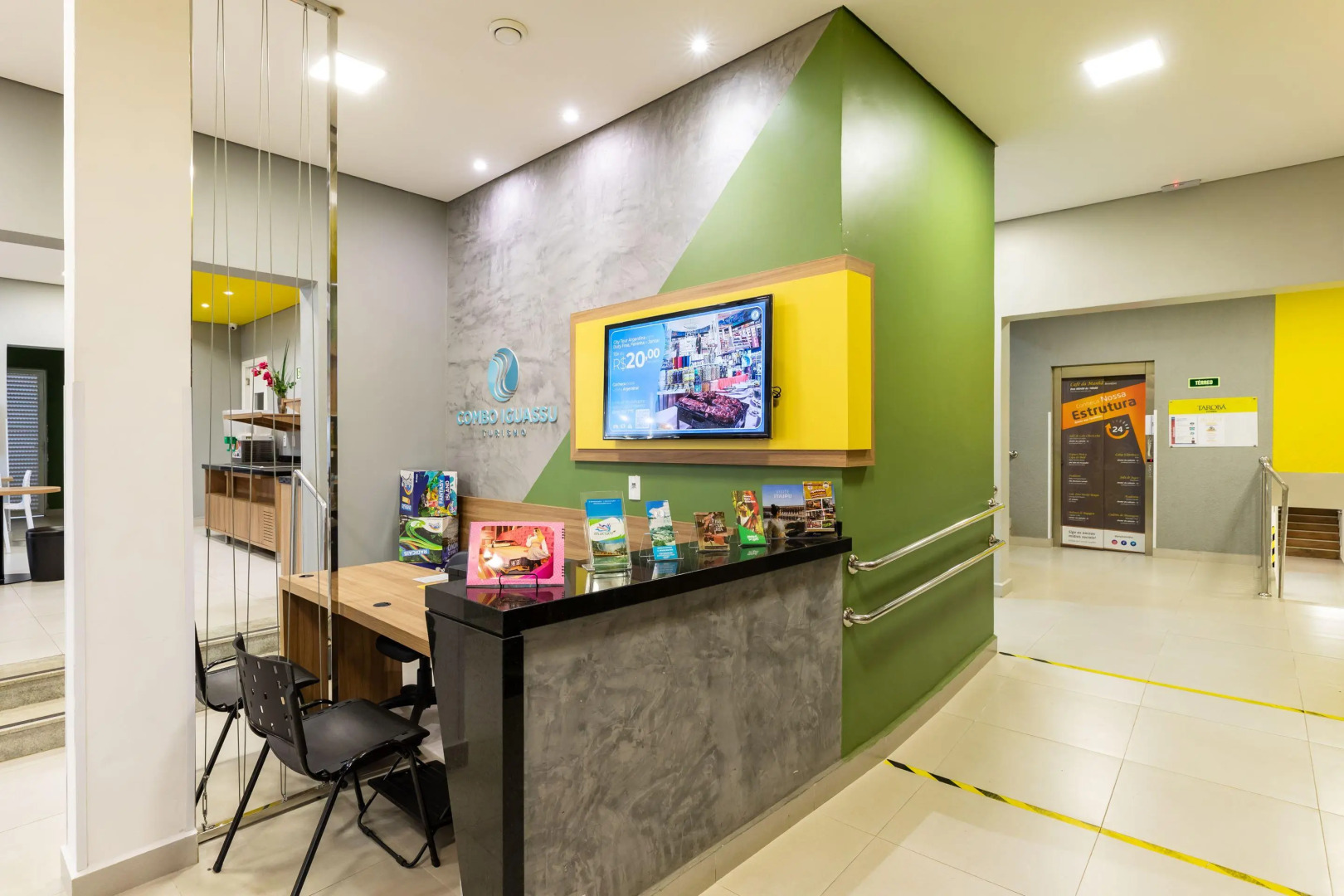 Foto - Tarobá Express