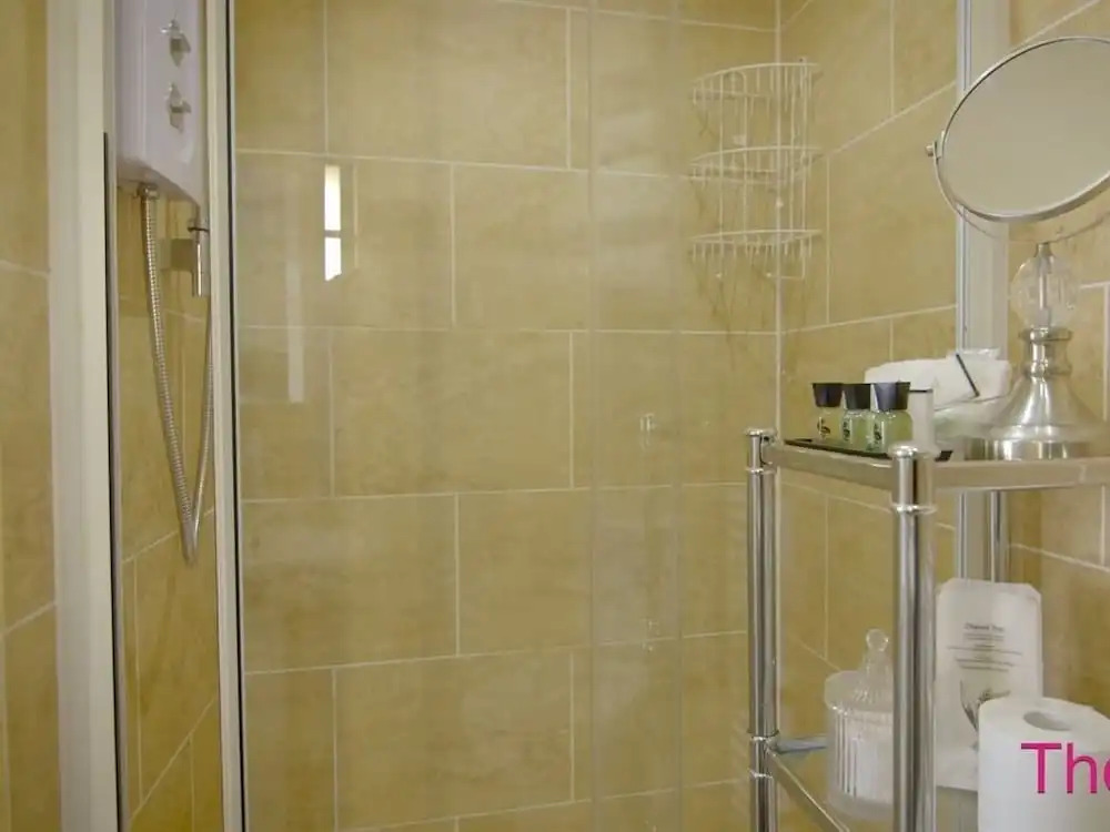 Photo - Kenley Hotel