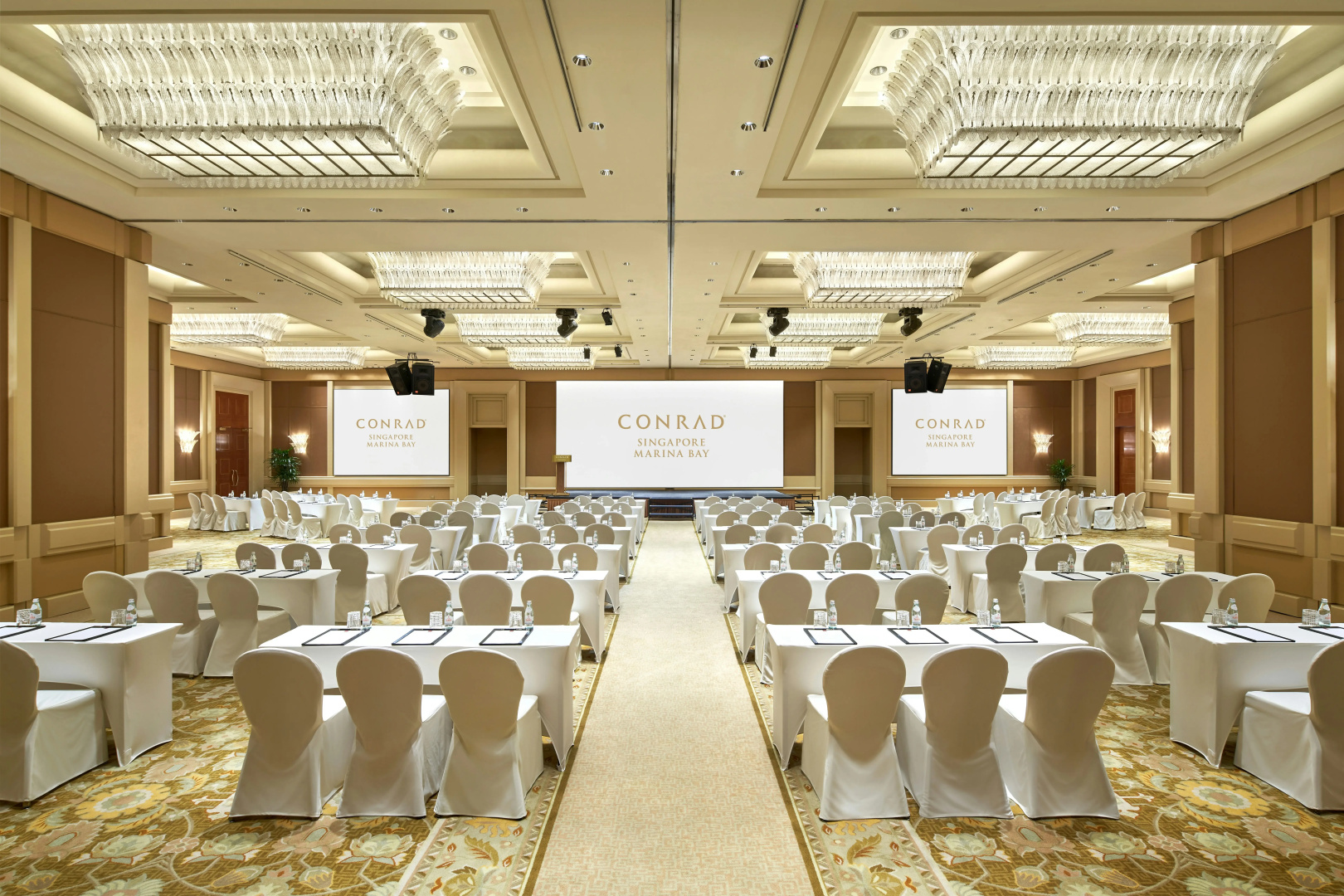 Photo - Conrad Singapore Marina Bay